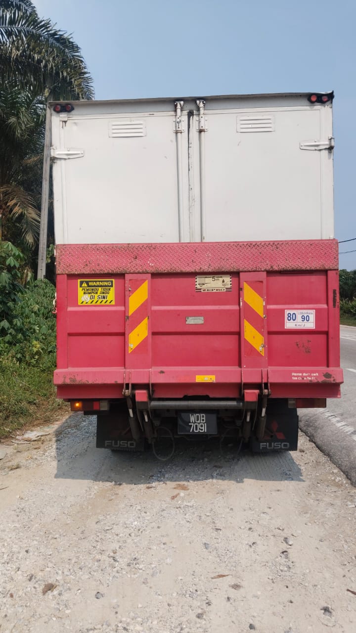 🚛 TMKG Enterprise – 3 Ton Lorry Transport & Delivery Service